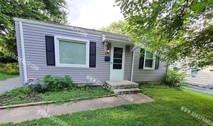 614 W 88 Terrace in Kansas City, MO - Building Photo