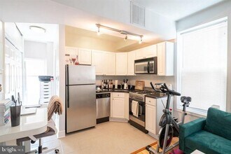 1504 Mt Vernon St in Philadelphia, PA - Building Photo - Building Photo