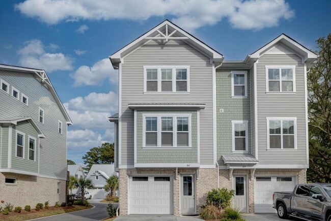 1817 Bungalow Row in Wilmington, NC - Building Photo - Building Photo