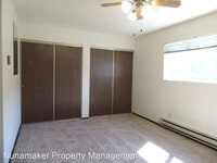 1622 E 9th St photo'