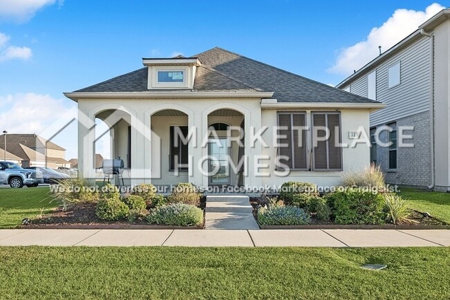 property at 129 Oak Landing Ln