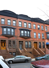 214 W 136th St in New York, NY - Foto de edificio - Building Photo