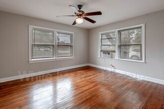 1312 16th St in Huntsville, TX - Building Photo - Building Photo
