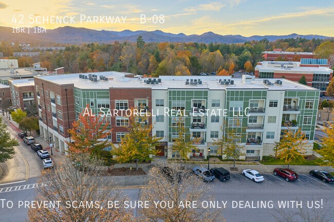 42 Schenck Pkwy in Asheville, NC - Building Photo - Building Photo