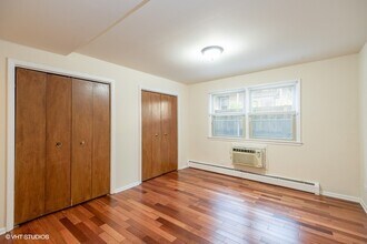 1322 W Lunt Ave in Chicago, IL - Building Photo - Building Photo