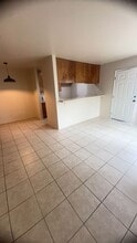 232 S 6th Ave in Oakdale, CA - Building Photo - Building Photo