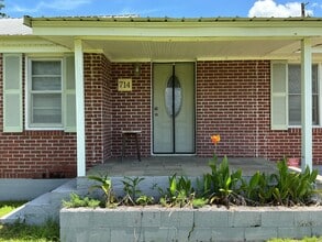 714 N Macon St in Ludowici, GA - Building Photo - Building Photo