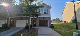 5831 Taka Ln in Stonecrest, GA - Building Photo