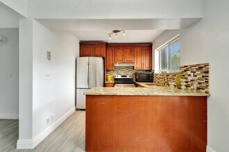 5264 Bosque Ln in West Palm Beach, FL - Building Photo - Building Photo