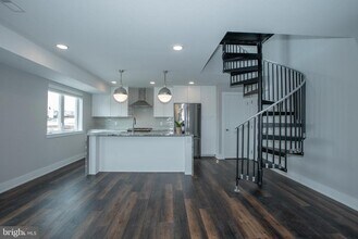 817 N 20th St in Philadelphia, PA - Building Photo - Building Photo