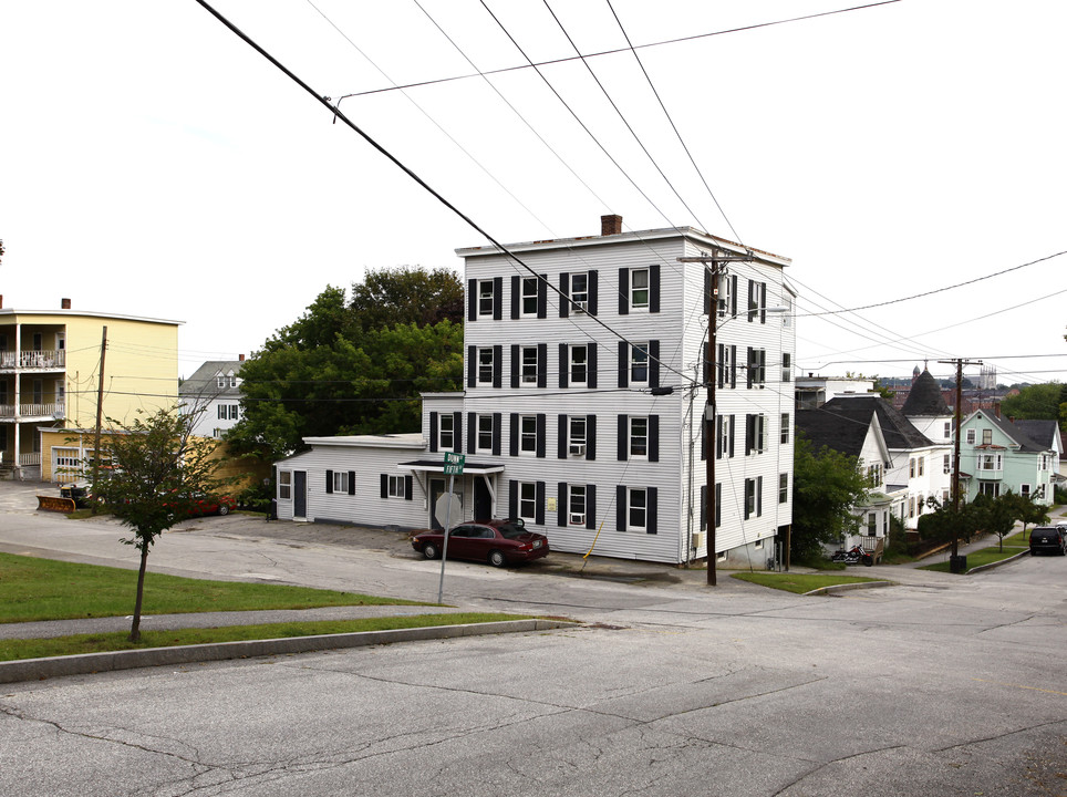 94 Fifth St in Auburn, ME - Building Photo