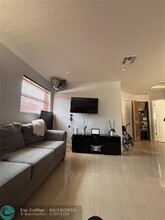 2910 NW 6th Ct in Fort Lauderdale, FL - Foto de edificio - Building Photo