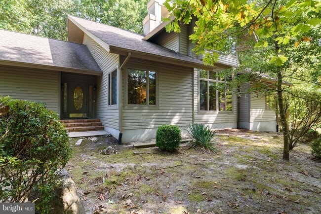 property at 23615 Quail Hollow Cir