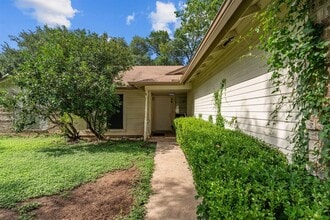 4509 Brown Bark Pl in Austin, TX - Building Photo - Building Photo