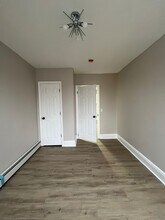 153 Seaview Ave, Unit 3R in Jersey City, NJ - Foto de edificio - Building Photo