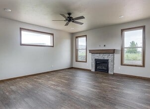 1139 Craftsmen Ct in Greenville, WI - Building Photo - Building Photo