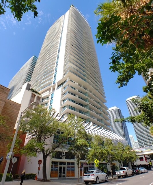 1100 S Miami Ave, Unit 502 in Miami, FL - Foto de edificio