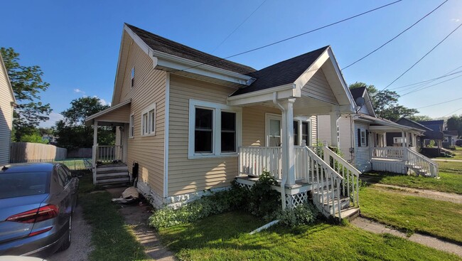 1807 Olds Ave in Lansing, MI - Building Photo - Building Photo