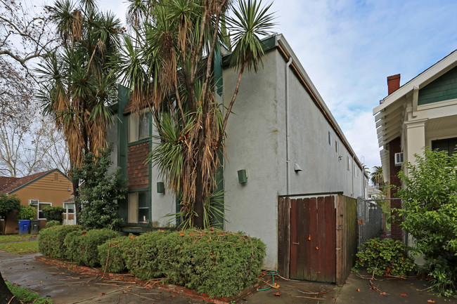 1017 U St in Sacramento, CA - Foto de edificio - Building Photo