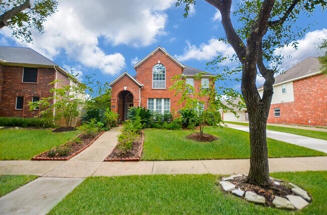 property at 1814 Maidenhair Ln