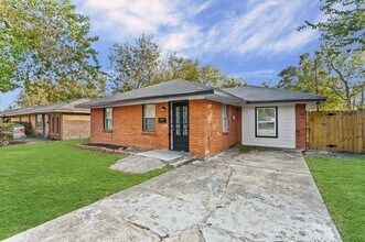 3034 Akard St in Houston, TX - Building Photo - Building Photo