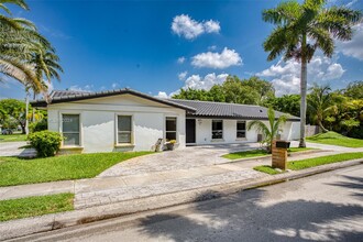 3291 N 37th St in Hollywood, FL - Building Photo - Building Photo