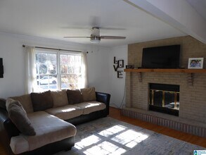 124 Venetian Way in Homewood, AL - Building Photo - Building Photo