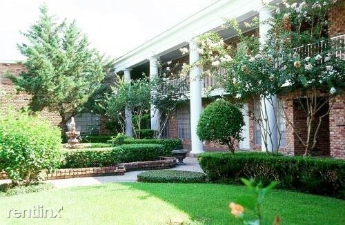 1617 Fountain View Dr in Houston, TX - Building Photo