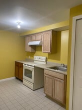 10507 Lake Arbor Way, Unit 202-365-4246 in Bowie, MD - Building Photo - Building Photo