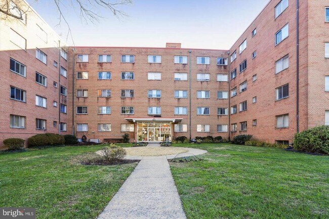 property at 614 Sligo Ave