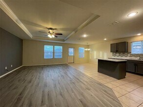 5817 Mountain Bluff Dr in Fort Worth, TX - Building Photo - Building Photo