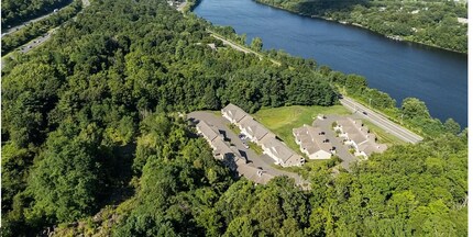 717 Northampton St in Holyoke, MA - Building Photo - Building Photo