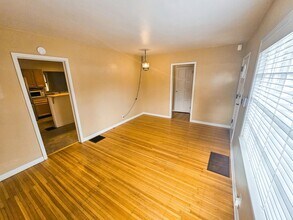 5352 Crittenden Ave in Indianapolis, IN - Building Photo - Building Photo