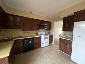 139 Burleigh Dr, Unit 1 in Ithaca, NY - Foto de edificio - Building Photo