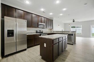 5009 Breleigh Ln in Suffolk, VA - Building Photo - Building Photo