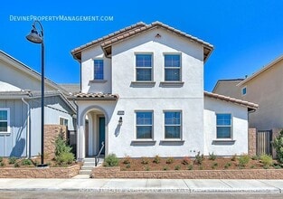 7030 Aloe Ln in Fontana, CA - Building Photo - Building Photo