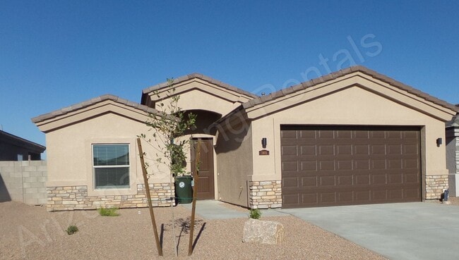 3405 N Apache St in Kingman, AZ - Building Photo - Building Photo