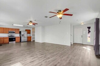 10626 S Shaenridge in San Antonio, TX - Building Photo - Building Photo