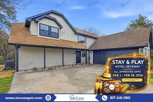 5028 Groom Ln in Dallas, TX - Building Photo