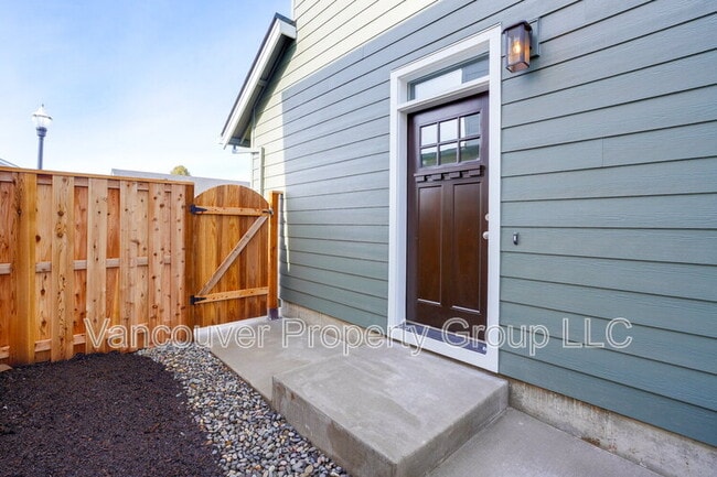 2928 NW 16th St in Battle Ground, WA - Building Photo - Building Photo