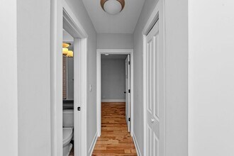 550 W Arlington Pl in Chicago, IL - Foto de edificio - Building Photo