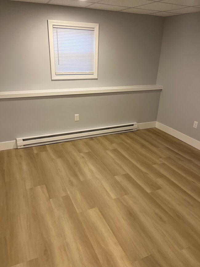 11 Kathy Ann Dr in Narragansett, RI - Building Photo - Building Photo