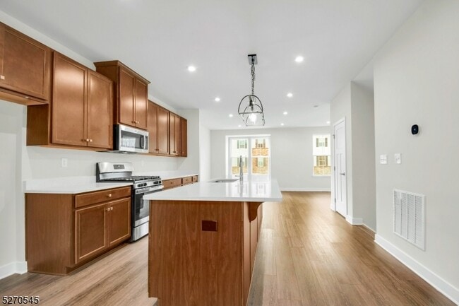 19 Peckwell St in Mt. Olive, NJ - Building Photo - Building Photo