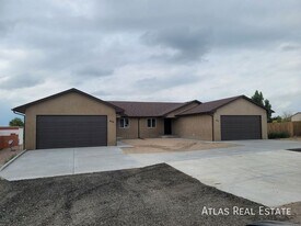 827 S Laurue Dr in Pueblo West, CO - Building Photo