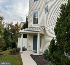 9805 Garden Ranges in Laurel, MD - Building Photo - Building Photo