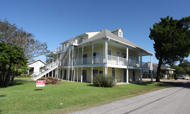 606 Egania St in New Orleans, LA - Building Photo - Building Photo