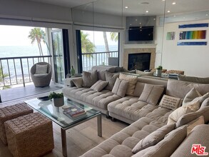 26666 Seagull Way in Malibu, CA - Building Photo - Building Photo