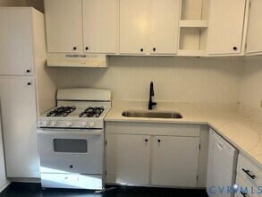 10280 Iron Mill Rd in Richmond, VA - Building Photo - Building Photo