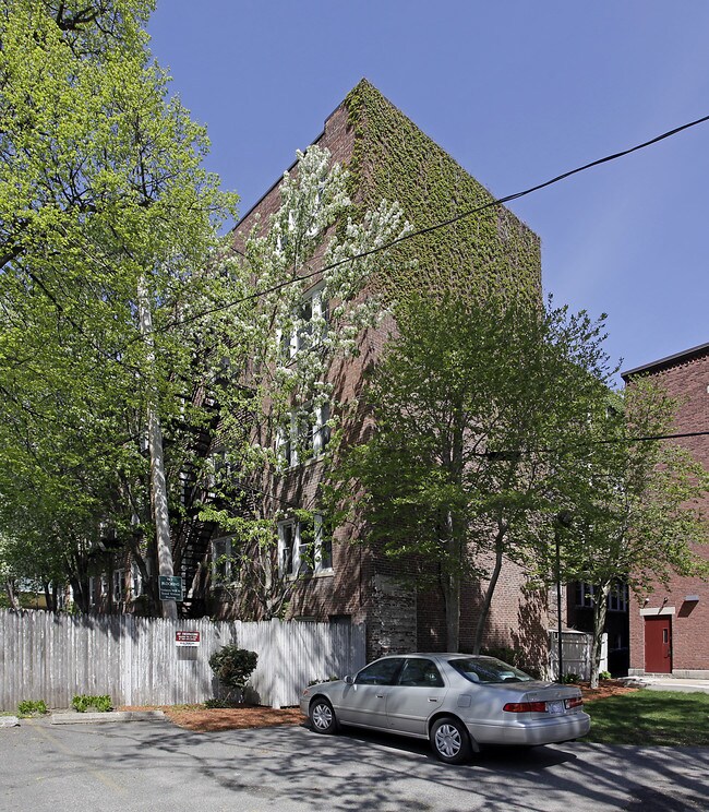 8-12 Wendell St in Cambridge, MA - Foto de edificio - Building Photo