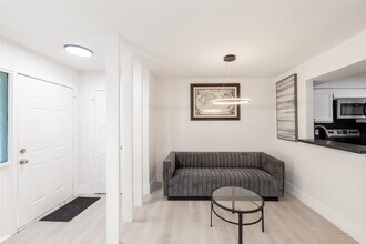 2601 Marilee Ln in Houston, TX - Building Photo - Building Photo